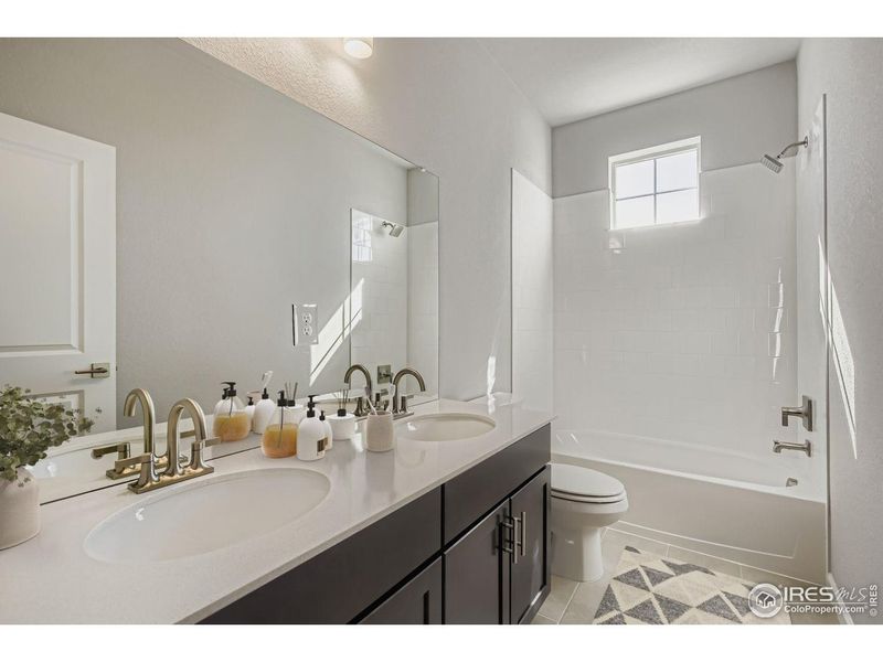 Furnished interior view inside a new home in Country Club Reserve, Fort Collins (Image 10).