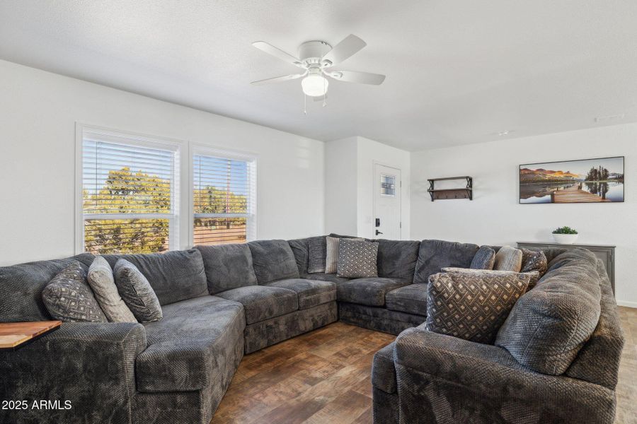 4-web-or-mls-2314-e-clear-point-way 4-web-or-mls-2314-e-clear-point-way