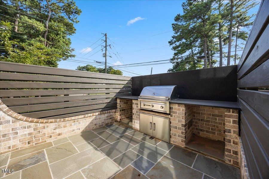 3-2A1A9290 3-2A1A9290