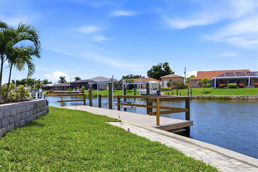 Community amenities in , Port Charlotte (Image 34).