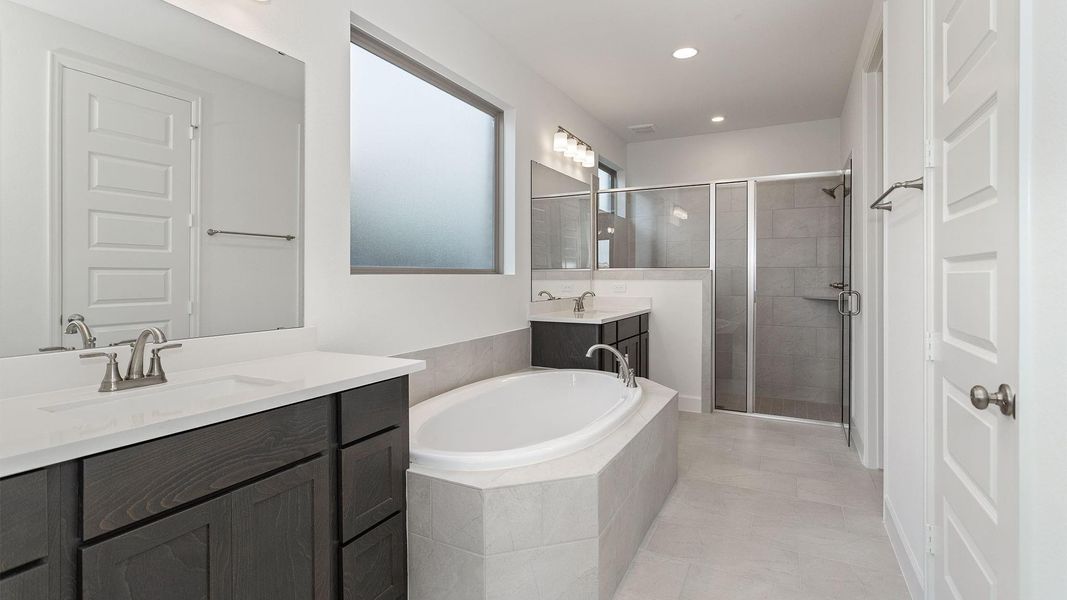 Furnished interior view inside a new home in Candela, Richmond (Image 5).