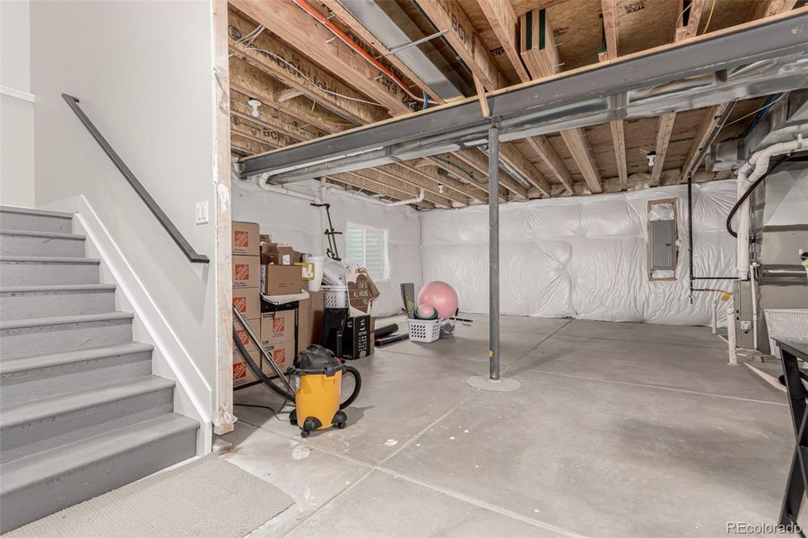 Image 43 of a home in Arras Park.