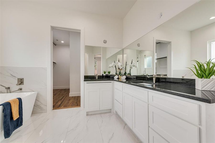 Furnished interior view inside a new home in , Dallas (Image 14).