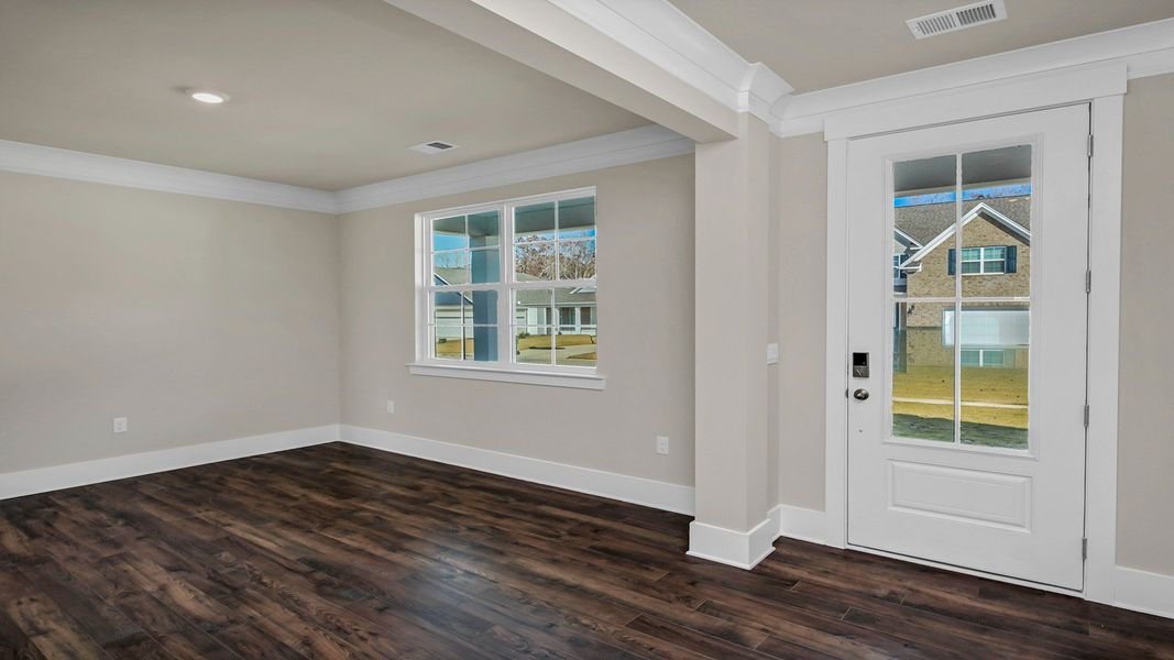 Spacious, unfurnished interior of a new home in Shell Pointe, Gilbert (Image 19).