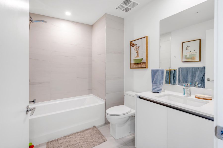 BATHROOM_3_EB