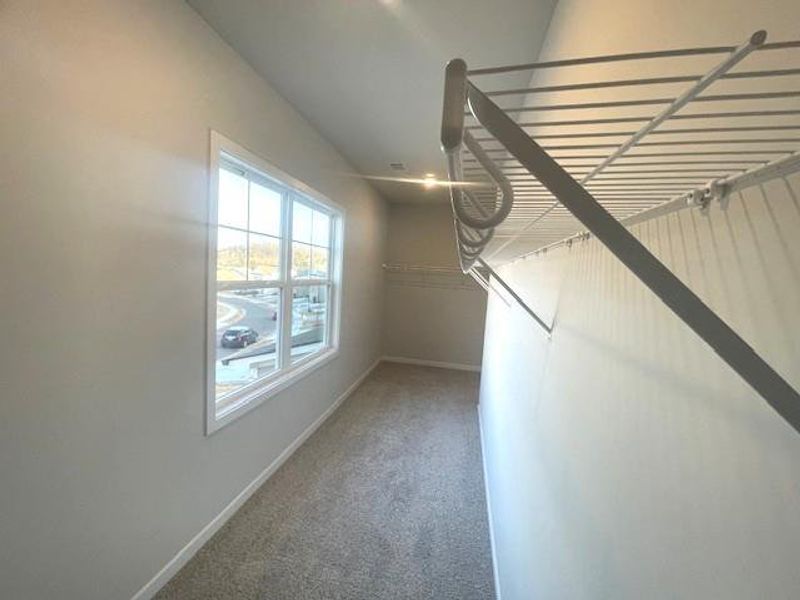 Spacious, unfurnished interior of a new home in Ponderosa Farms Estates, Gainesville (Image 41).