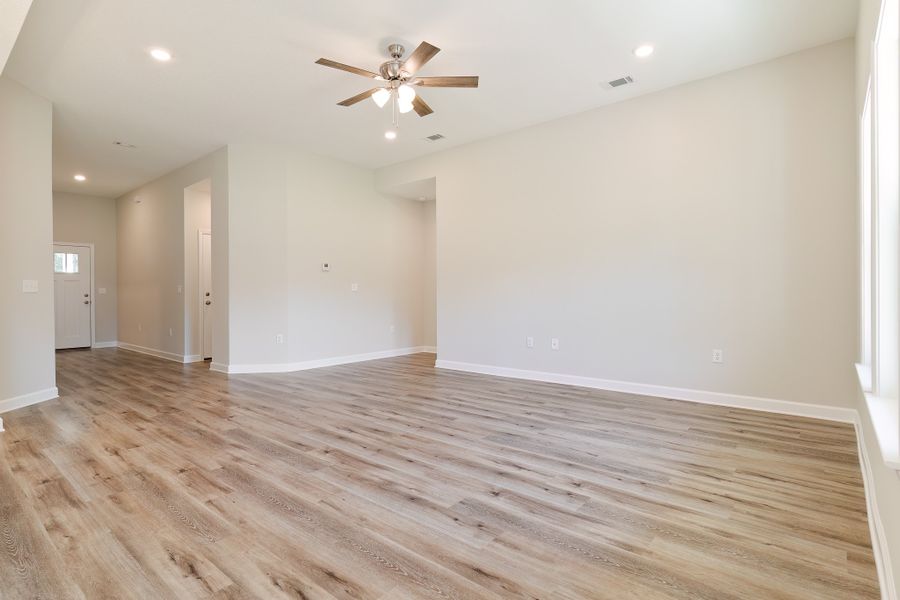 Representative unfurnished interior of a home built from the Maybell III by CJL Homes in Barton's Bend, Crestview (Image 13).