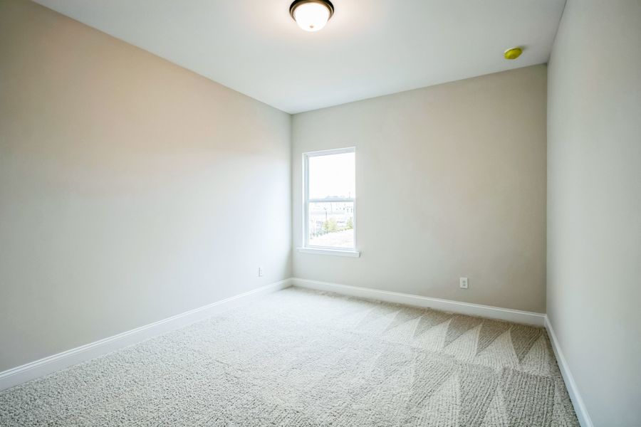 Representative unfurnished interior of a home built from the Warren by UnionMain Homes in Austin Springs, Bethlehem (Image 26).