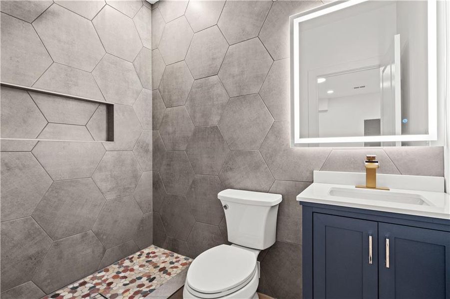 Furnished interior view inside a new home in , Villa Rica (Image 9).