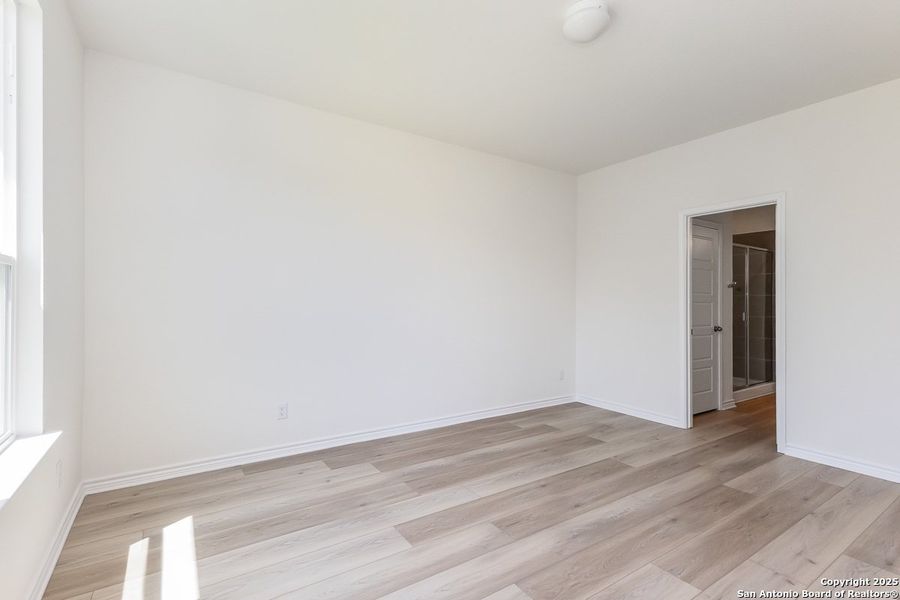 Spacious, unfurnished interior of a new home in Shoreline Park - Classic Collection, Boerne (Image 8). Spacious, unfurnished interior of a new home in Shoreline Park - Classic Collection, Boerne (Image 8).