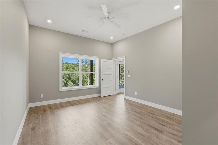 Spacious, unfurnished interior of a new home in , Talking Rock (Image 17). Spacious, unfurnished interior of a new home in , Talking Rock (Image 17).