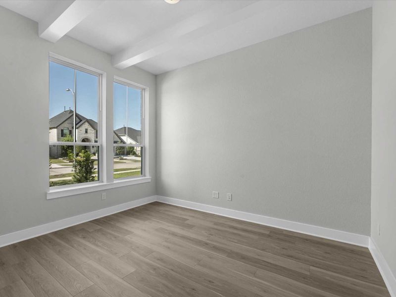Spacious, unfurnished interior of a new home in Cross Creek Ranch 60′, Fulshear (Image 52).