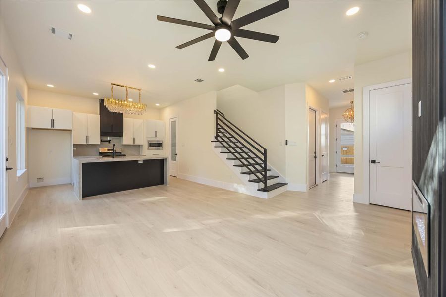 Spacious, unfurnished interior of a new home in , Houston (Image 20).