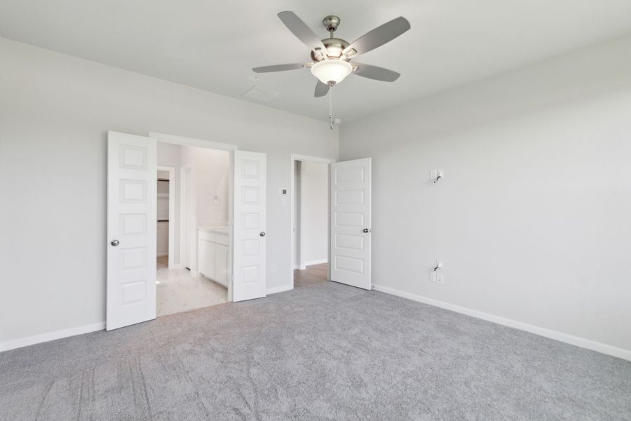 Representative unfurnished interior of a home built from the Alder by Cambridge Homes in Tinsley Meadows, Van Alstyne (Image 11).