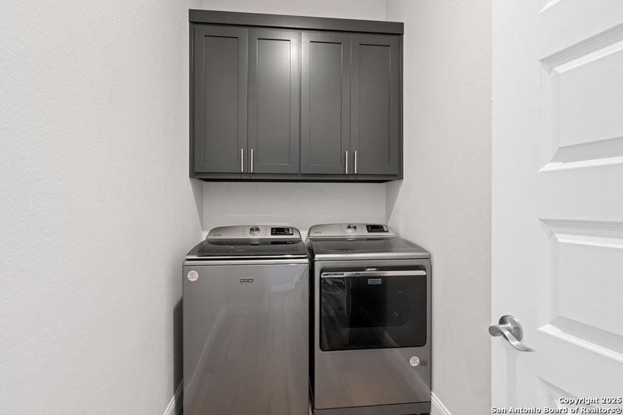 Close-up of interior finishes inside a home in , Kerrville (Image 16).