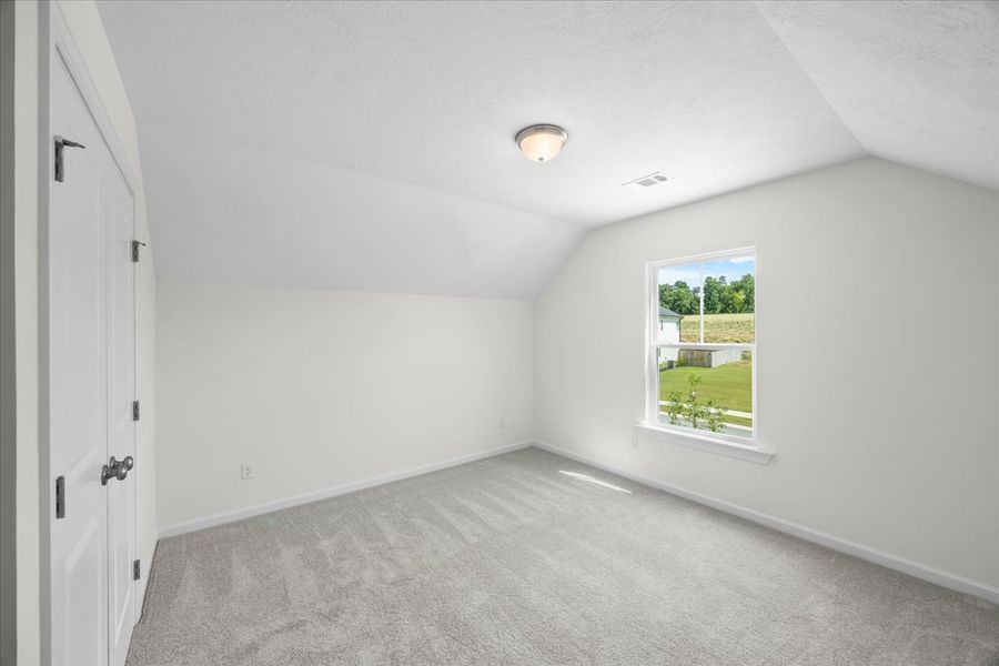 Spacious, unfurnished interior of a new home in Windsor, North Augusta (Image 31).