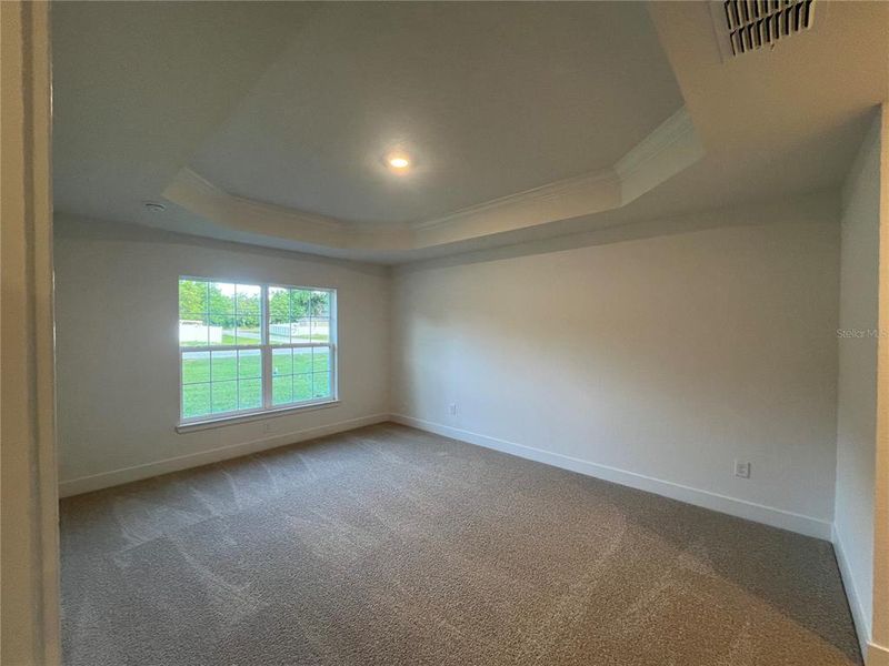 Spacious, unfurnished interior of a new home in Orange Blossom Hills, Summerfield (Image 7).
