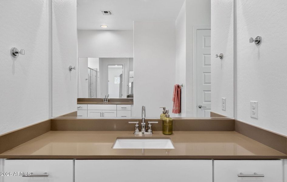 38-web-or-mls-048E Terrel St 38-web-or-mls-048E Terrel St