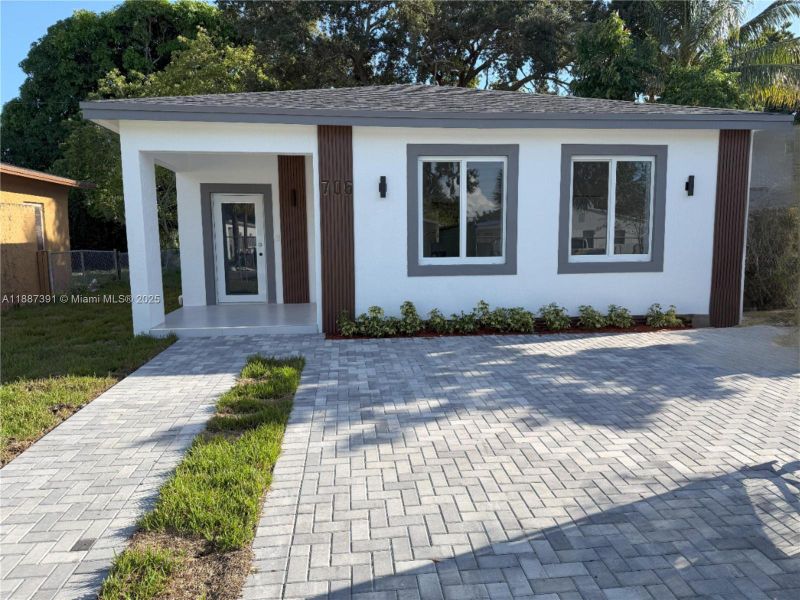 Exterior details and patio area of a home in , Dania Beach (Image 2). Exterior details and patio area of a home in , Dania Beach (Image 2).