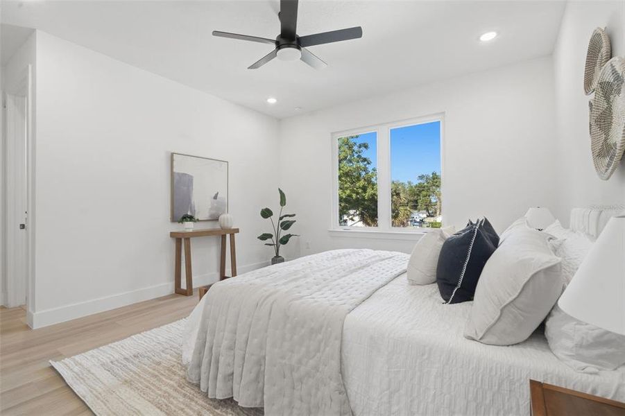 Furnished interior view inside a new home in , Orlando (Image 20).