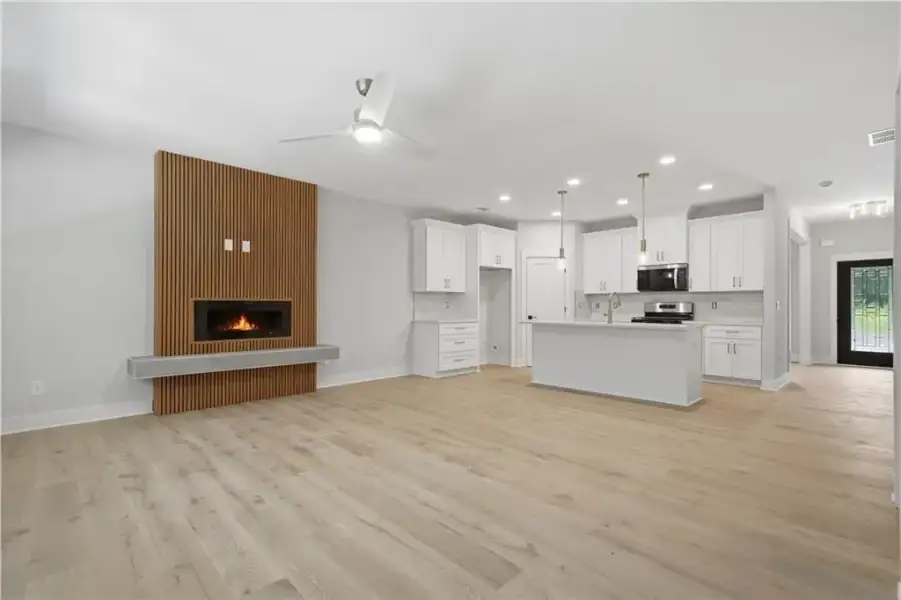 Spacious, unfurnished interior of a new home in , Cumming (Image 19).