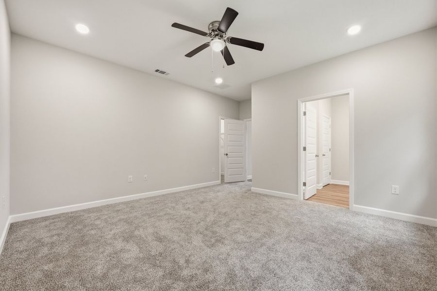 Spacious, unfurnished interior of a new home in McCarthy Estates, Defuniak Springs (Image 41). Spacious, unfurnished interior of a new home in McCarthy Estates, Defuniak Springs (Image 41).