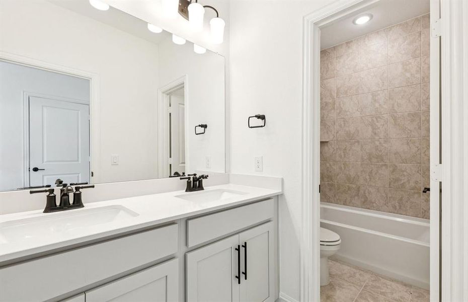 Spacious secondary bathroom