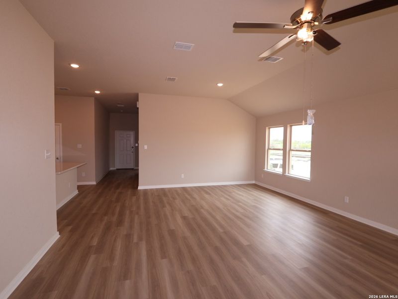 Spacious, unfurnished interior of a new home in Hickory Ridge, Elmendorf (Image 24).