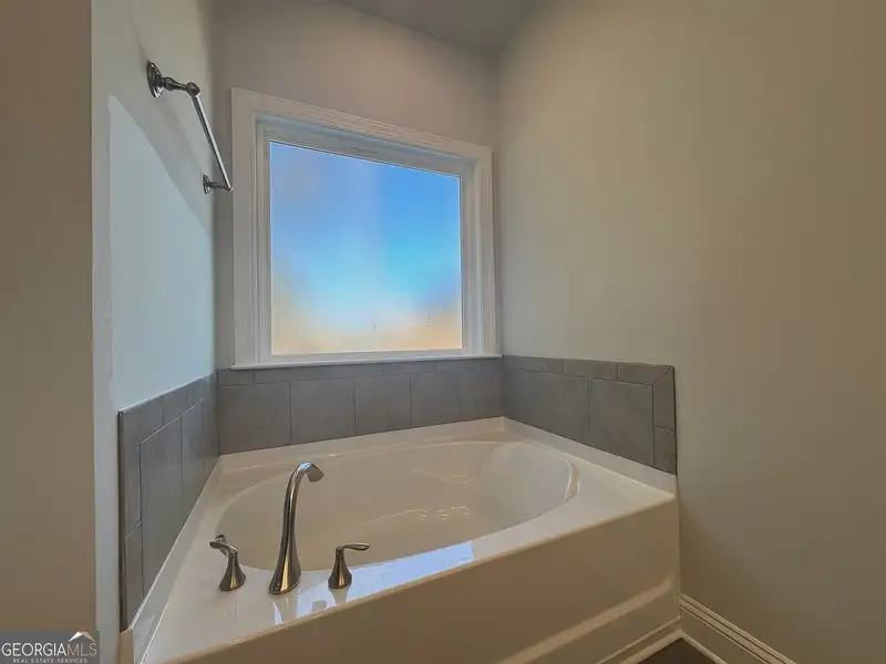 Close-up of interior finishes inside a home in Tuscany Hills, Douglasville (Image 11).