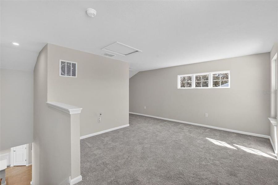 Spacious, unfurnished interior of a new home in , Lady Lake (Image 22).