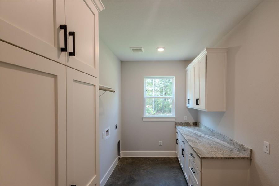 Furnished interior view inside a new home in , Willis (Image 32). Furnished interior view inside a new home in , Willis (Image 32).