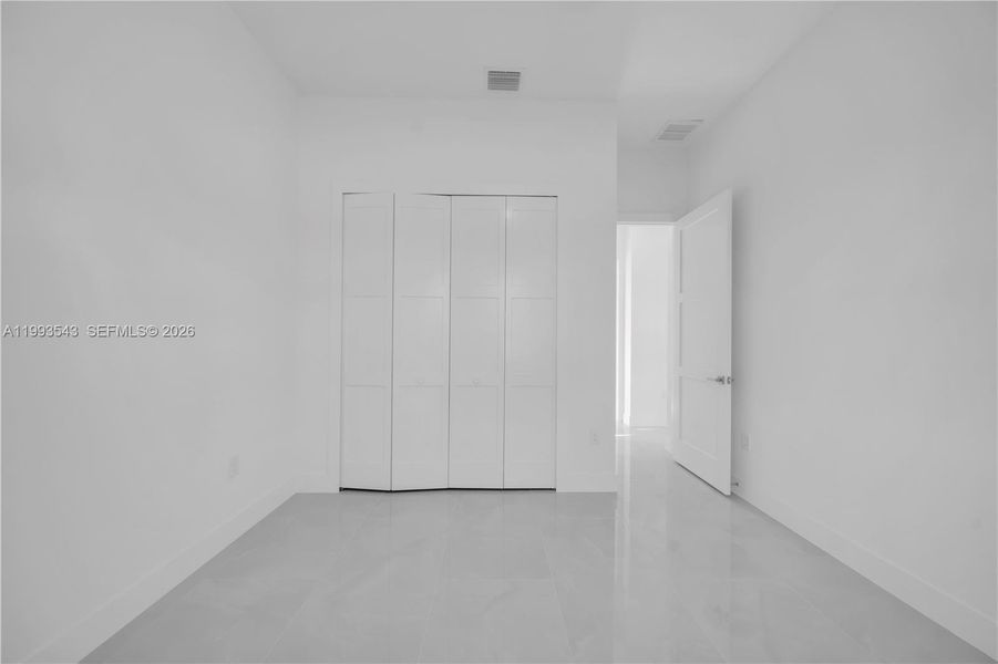Spacious, unfurnished interior of a new home in , Lehigh Acres (Image 40).