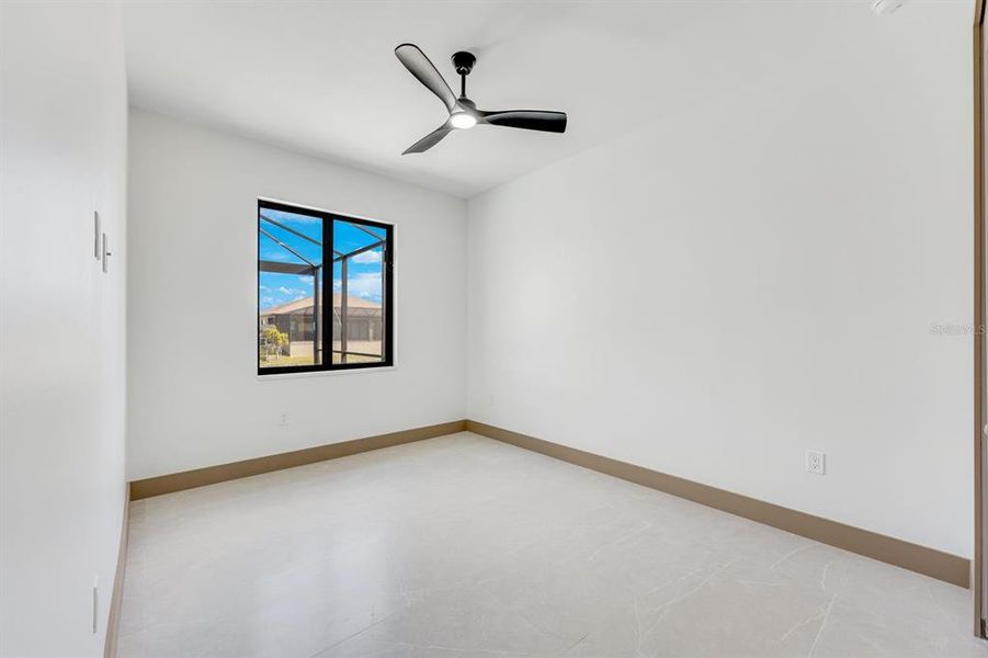 Spacious, unfurnished interior of a new home in , Cape Coral (Image 22).