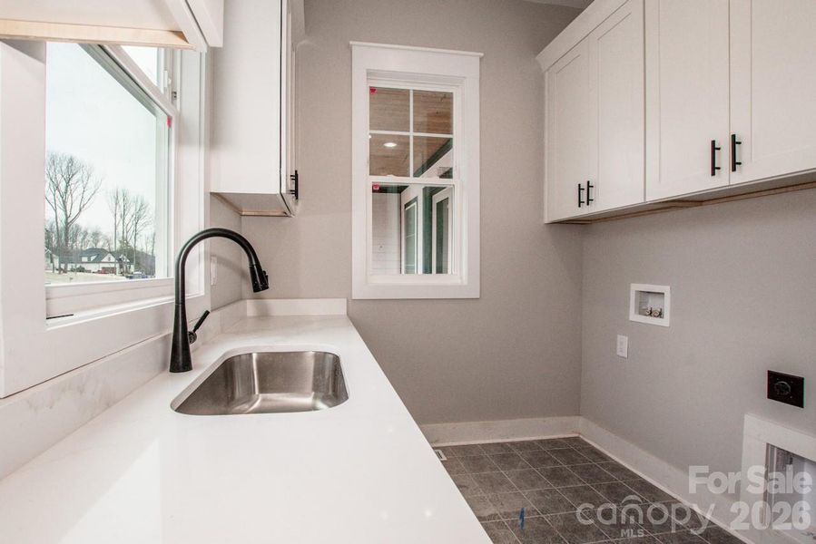 Image 43 of a home in .