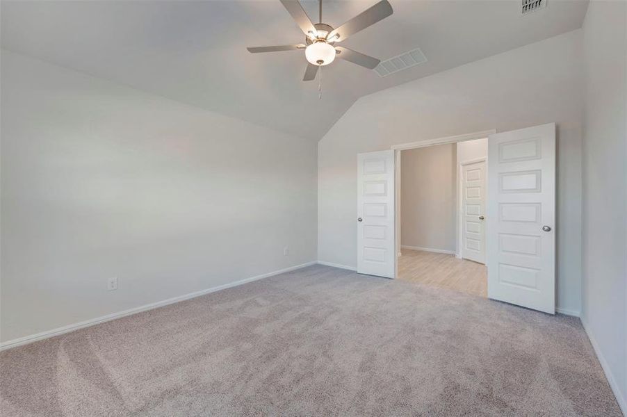 Spacious, unfurnished interior of a new home in Verandah, Royse City (Image 35).