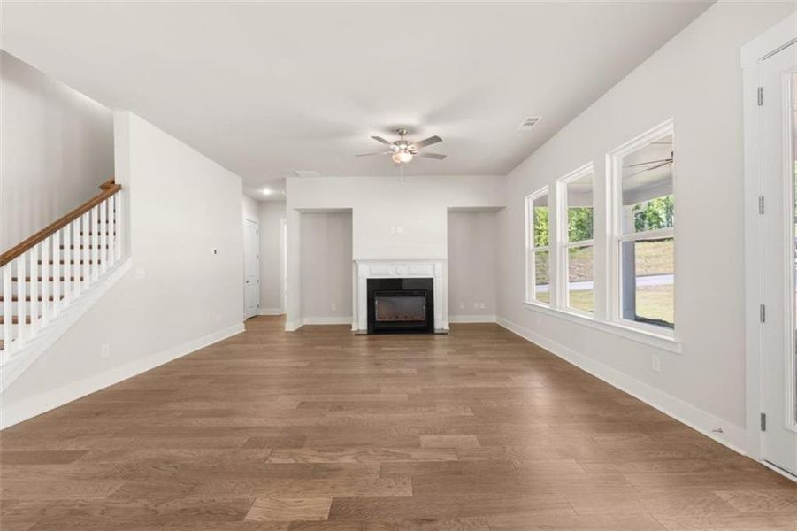 Spacious, unfurnished interior of a new home in Traditions of Braselton, Jefferson (Image 17).