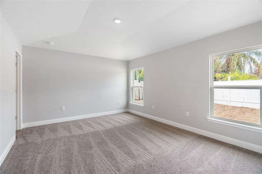 Spacious, unfurnished interior of a new home in , Kissimmee (Image 22).