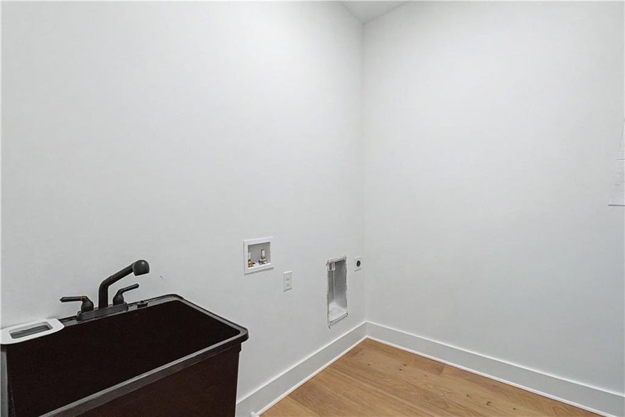 Spacious, unfurnished interior of a new home in , Atlanta (Image 22). Spacious, unfurnished interior of a new home in , Atlanta (Image 22).
