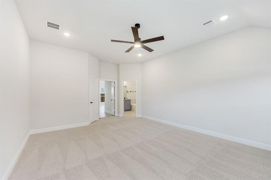 Spacious, unfurnished interior of a new home in Addison Hills Classic 60s, Cedar Hill (Image 30).