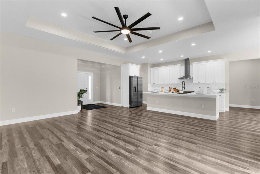 Spacious, unfurnished interior of a new home in , Weeki Wachee (Image 51).
