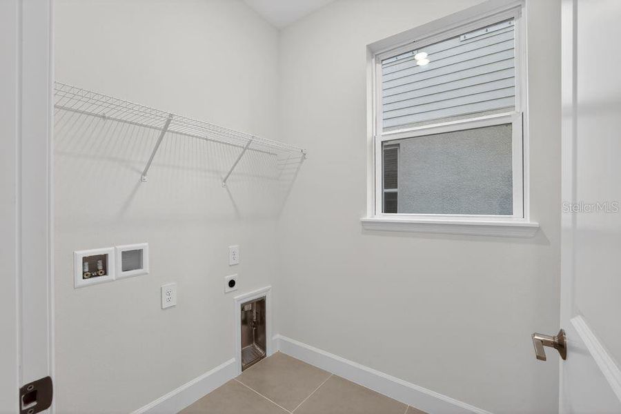 Spacious, unfurnished interior of a new home in Firethorn, Parrish (Image 22).