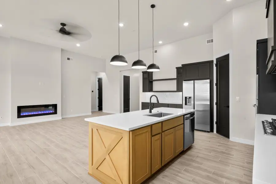 Representative furnished interior of a home built from the Pebble Beach- II by LEH. Homes in Hillside Unit 6, El Paso (Image 16). Representative furnished interior of a home built from the Pebble Beach- II by LEH. Homes in Hillside Unit 6, El Paso (Image 16).