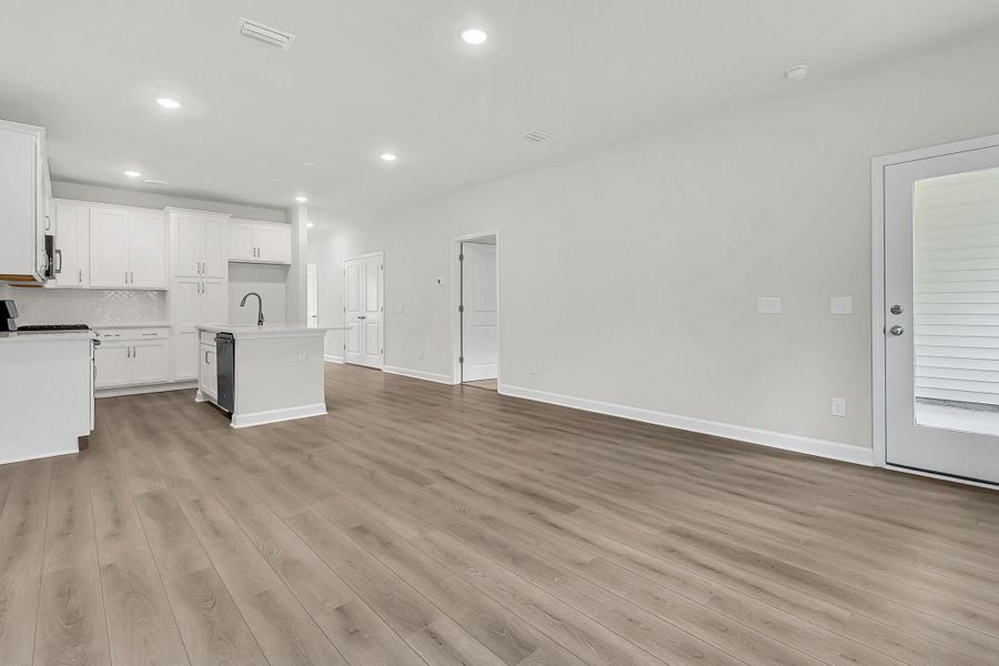 Spacious, unfurnished interior of a new home in Hammock Walk at Nexton, Summerville (Image 17). Spacious, unfurnished interior of a new home in Hammock Walk at Nexton, Summerville (Image 17).