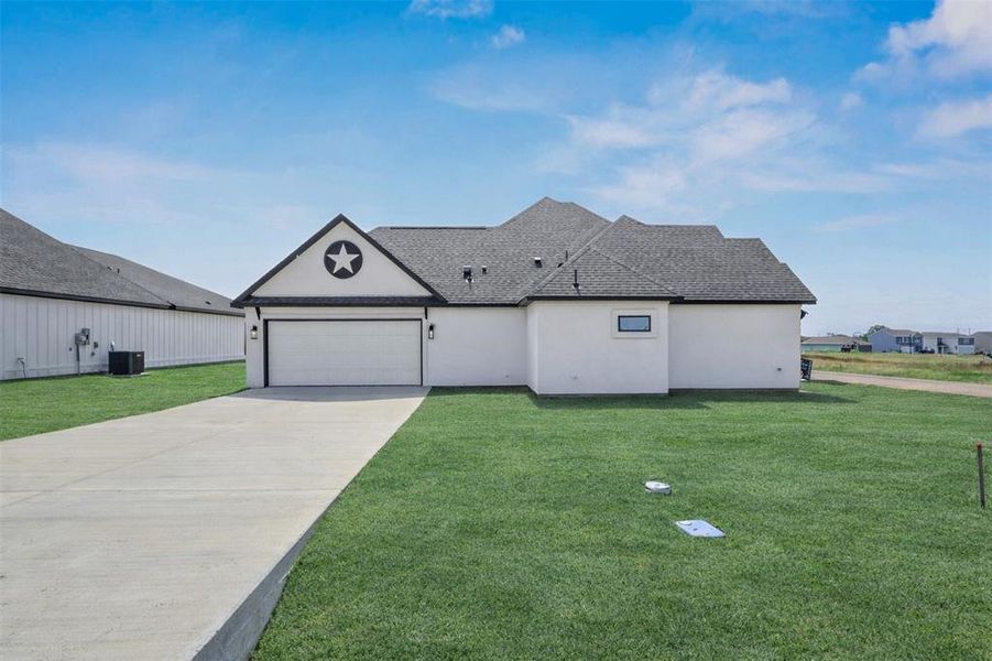 Front exterior of a new home in , Mabank, TX, highlighting curb appeal (Image 21).