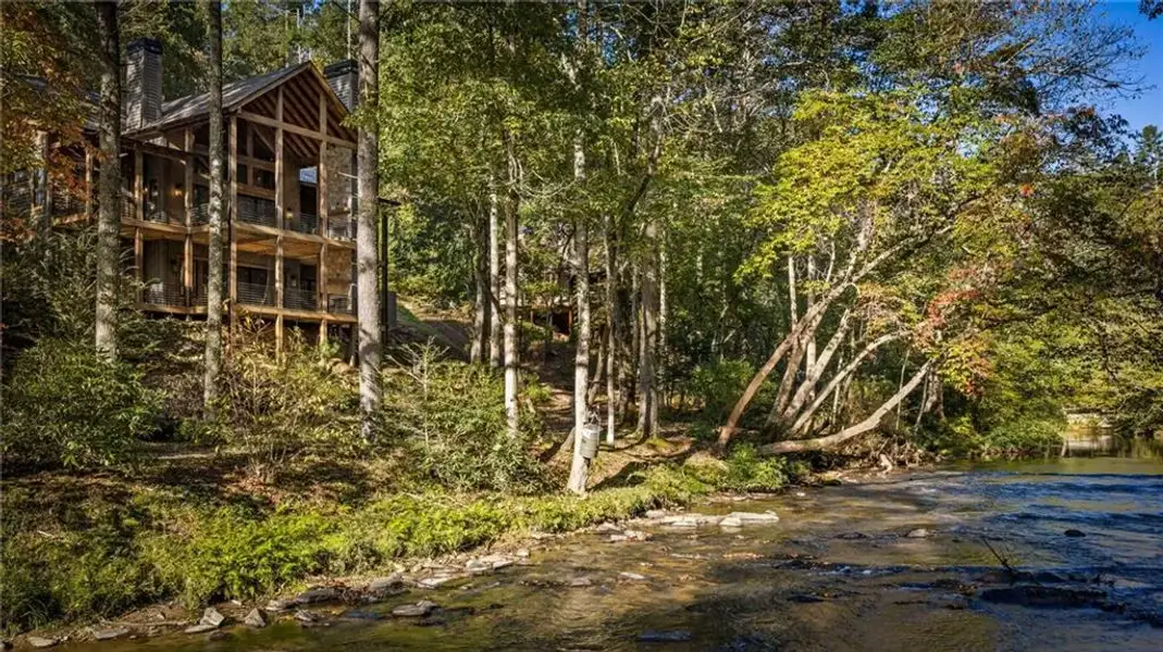 Natural landscape and outdoor views near in Ellijay (Image 20). Natural landscape and outdoor views near in Ellijay (Image 20).