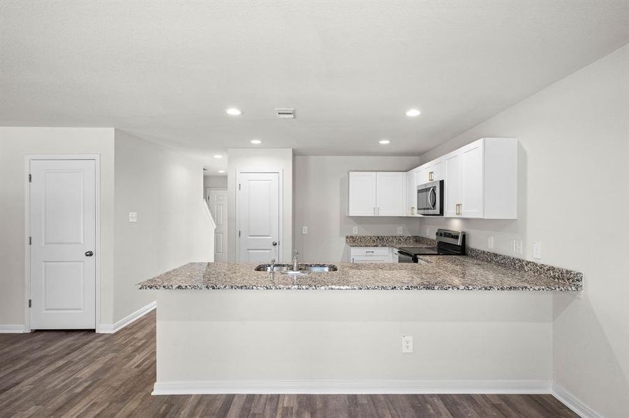 Furnished interior view inside a new home in Middlefield Village, Dallas (Image 10).