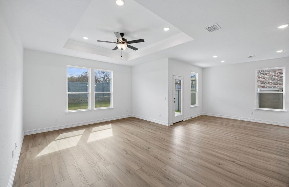 Spacious, unfurnished interior of a new home in Treeline, Justin (Image 19). Spacious, unfurnished interior of a new home in Treeline, Justin (Image 19).