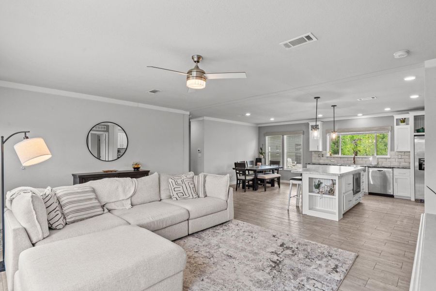 Furnished interior view inside a new home in , Santa Fe (Image 9).