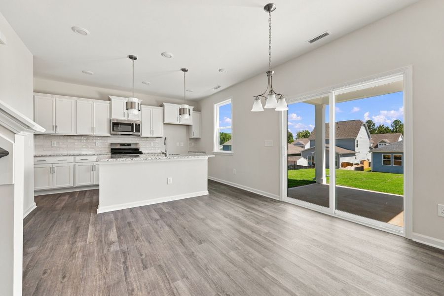 Image 36 of a home in Neill's Pointe.