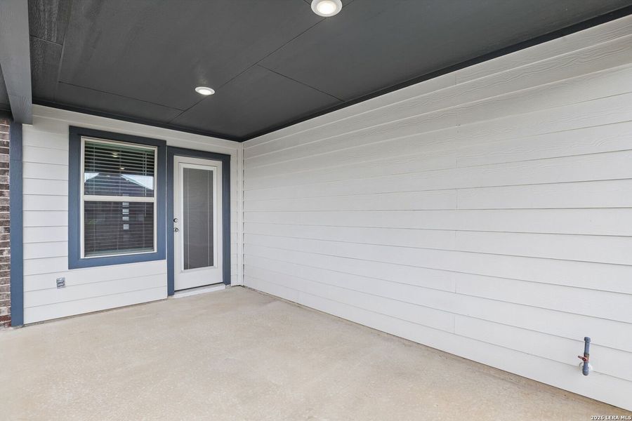 Exterior details and patio area of a home in Kallison Ranch, San Antonio (Image 3).